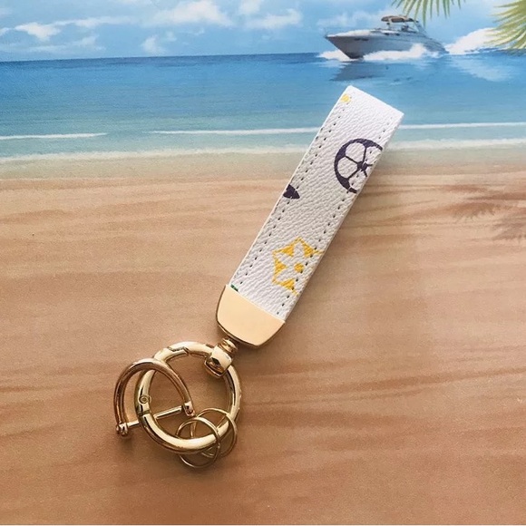 A leather like bar keychain - white KC030 - Picture 1 of 1